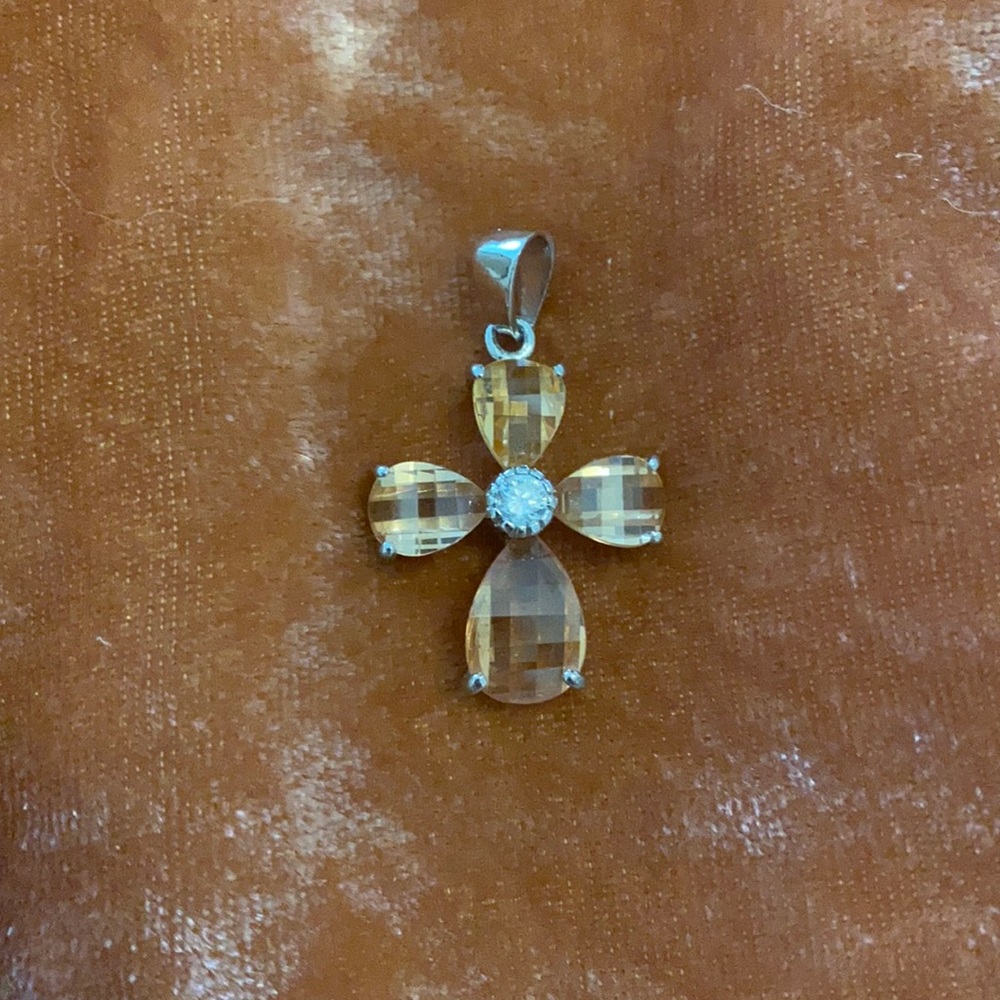 Beautiful cross 🎁